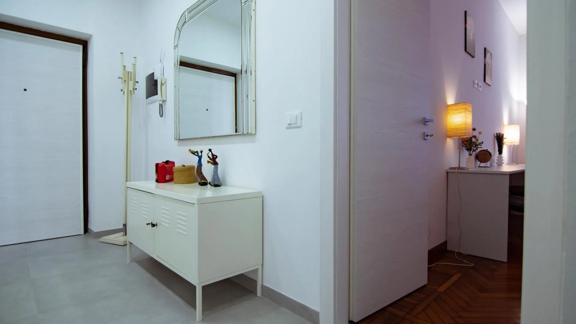 Atelier Del Design - Nel Cuore Di Milano 0*, Milan